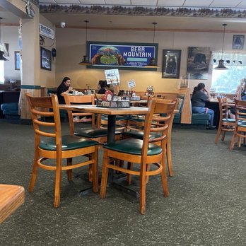 Black Bear Diner Arvin - Inside - Breakfast & Brunch Near Me - Arvin, California Black Bear Diner Arvin - Inside - Breakfast & Brunch Near Me - Arvin, California