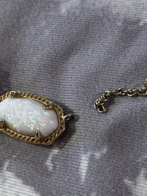 Kendra Scott by null