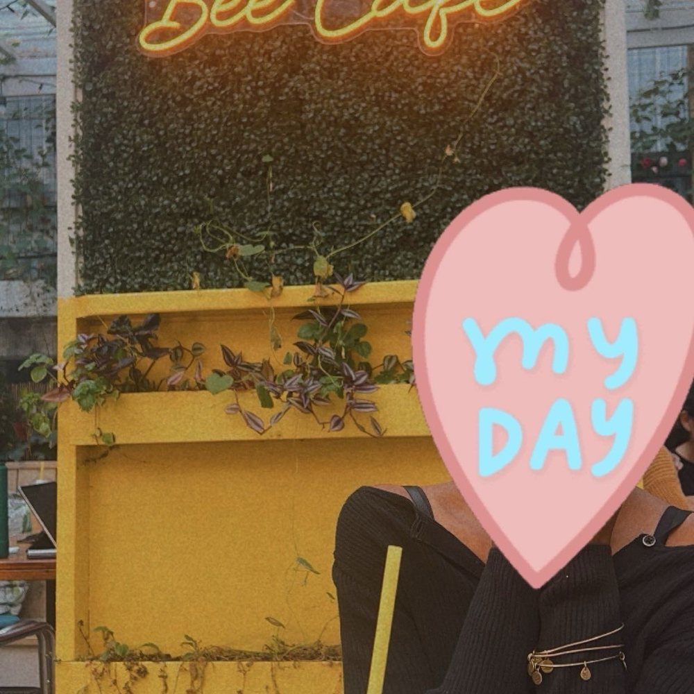 Bee Cafe - Sparkling lychee - Cafes Near Me - Woodside, New York Bee Cafe - Sparkling lychee - Cafes Near Me - Woodside, New York
