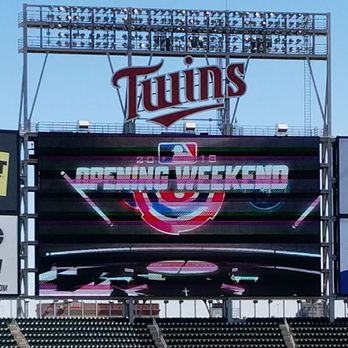 Target Field - Twins game at 25 degrees, April 7, 2018! - Stadiums & Arenas Near Me - Minneapolis, Minnesota