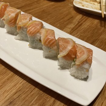 Ebisu - Salmon lemon roll - Sushi Bars Near Me - San Francisco, California Ebisu - Salmon lemon roll - Sushi Bars Near Me - San Francisco, California