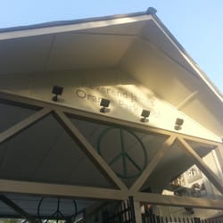 James Orange Swimming Pool - Pool entrance