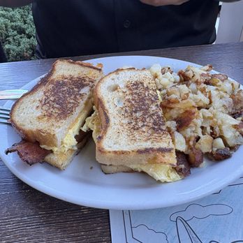 RJ's Cafe - Breakfast & Brunch Near Me - Dana Point, California RJ's Cafe - Breakfast & Brunch Near Me - Dana Point, California