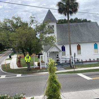 Yellow Dog Eats - Church View from Upstairs Dining - Sandwiches Near Me - Windermere, Florida Yellow Dog Eats - Church View from Upstairs Dining - Sandwiches Near Me - Windermere, Florida