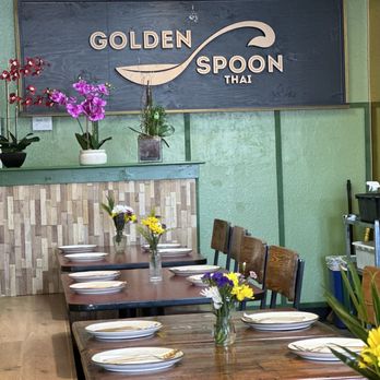 Golden Spoon - Inside restaurant - Thai Near Me - Manteca, California