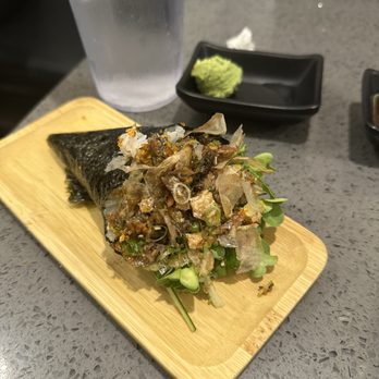 Sushi Q - Salmon skin hand roll - Japanese Near Me - Sacramento, California Sushi Q - Salmon skin hand roll - Japanese Near Me - Sacramento, California