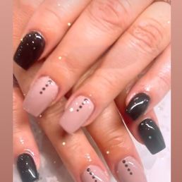 My beautiful nails done by Shawna for my trip to Nashville. My beautiful nails done by Shawna for my trip to Nashville.