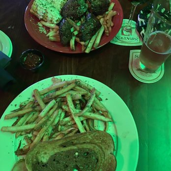 4th Wall Restaurant & Bar - Bourbon Barrel Hanger Tips & The Patty Melt (burger special) - Pubs Near Me - Boston, Massachusetts 4th Wall Restaurant & Bar - Bourbon Barrel Hanger Tips & The Patty Melt (burger special) - Pubs Near Me - Boston, Massachusetts