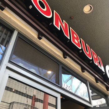 Donburi Cafè - Very busy on a Thursday afternoon - Japanese Near Me - Long Beach, California Donburi Cafè - Very busy on a Thursday afternoon - Japanese Near Me - Long Beach, California