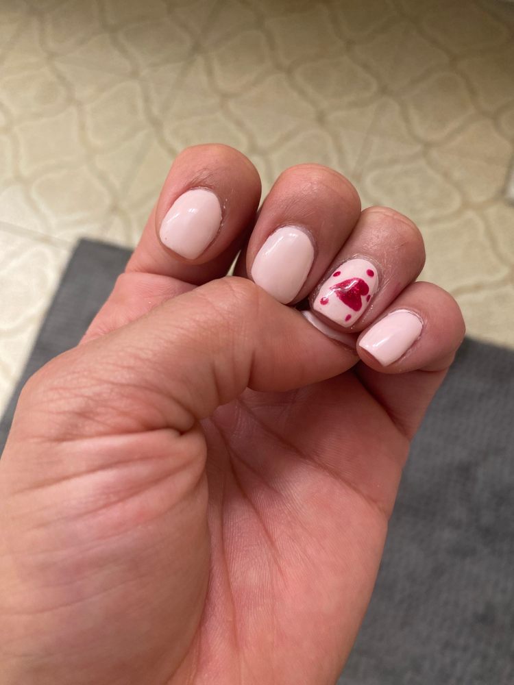 Bonjour Spa Nails