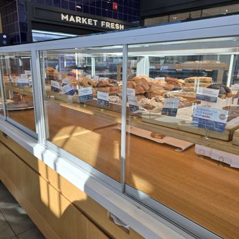 Paris Baguette - Coffee & Tea Near Me - Princeton, New Jersey Paris Baguette - Coffee & Tea Near Me - Princeton, New Jersey