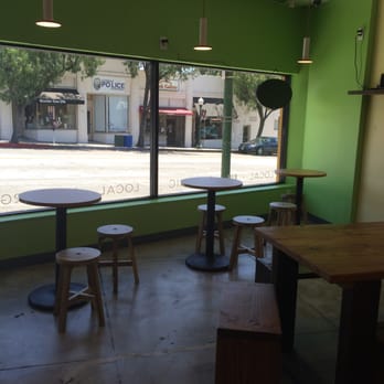 Simplee Boba - New sitting area - Juice Bars & Smoothies Near Me - Montrose, California Simplee Boba - New sitting area - Juice Bars & Smoothies Near Me - Montrose, California