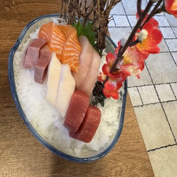 Bashamichi Sushi and Bar - Japanese Near Me - Millbrae, California