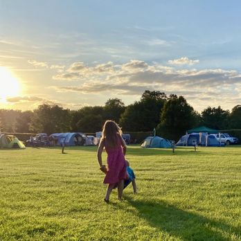 Hurley Riverside Park - Family Friendly Touring and camping Park - Campgrounds Near Me - Maidenhead, WNM Hurley Riverside Park - Family Friendly Touring and camping Park - Campgrounds Near Me - Maidenhead, WNM