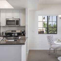 Atria Tarzana
