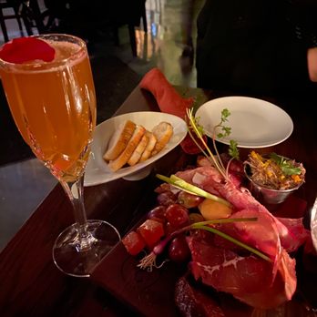 Grapes & Grains - Charcuterie - Wine Bars Near Me - Chicago, Illinois Grapes & Grains - Charcuterie - Wine Bars Near Me - Chicago, Illinois