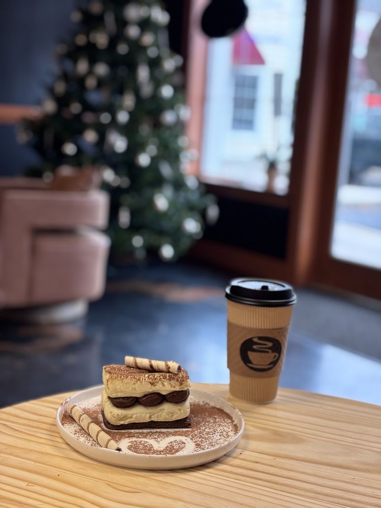 Elite Coffee and Lounge Logo