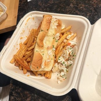 Pacific Catch - Lobster roll - Seafood Near Me - Cupertino, California