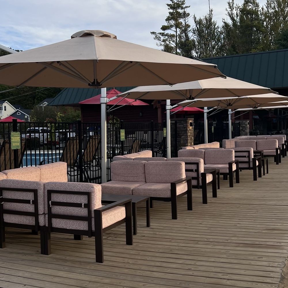 Cabana style seating overlooking the lake Cabana style seating overlooking the lake