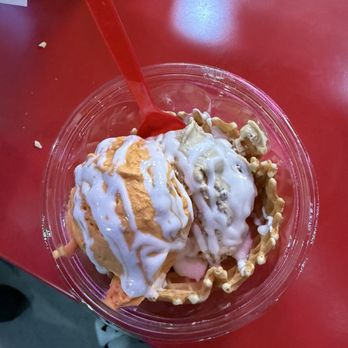 Bruster's Real Ice Cream - Pumpkin pie ice cream, salted caramel toffee ice cream, in a waffle bowl with marshmallow drizzle - Ice Cream & Frozen Yogurt Near Me - La Mesa, California Bruster's Real Ice Cream - Pumpkin pie ice cream, salted caramel toffee ice cream, in a waffle bowl with marshmallow drizzle - Ice Cream & Frozen Yogurt Near Me - La Mesa, California