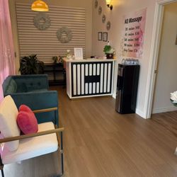 KQ Massage