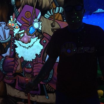 D&D Mini Golf - Wear the 3D glasses you won't regret it. - Mini Golf Near Me - Clarksville, Tennessee