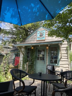 Bird's Nest Cafe by null