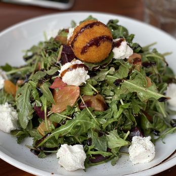 The Hideout - Arugula sslad with goat cheese - Cocktail Bars Near Me - Aptos, California The Hideout - Arugula sslad with goat cheese - Cocktail Bars Near Me - Aptos, California