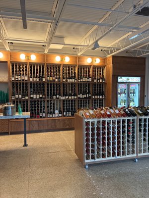 Flo’s Wine Bar and Bottle Shop by null