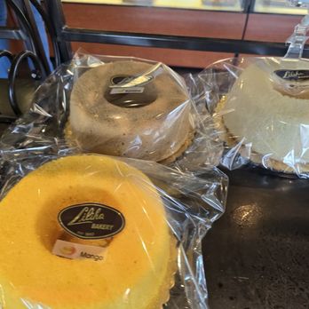 Liliha Bakery - Bakeries Near Me - Honolulu, Hawaii