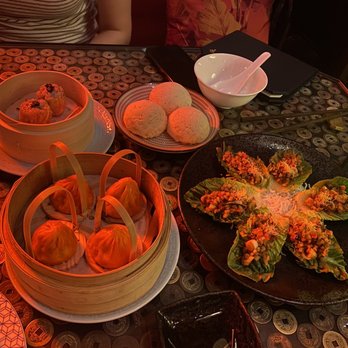 Mott 32 - Xiaolongbao, truffle wrap, siu Mai, cha shao bao - Chinese Near Me - Las Vegas, Nevada
