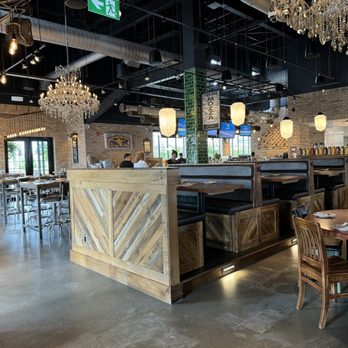 Scaddabush Italian Kitchen & Bar - Interior seating - Italian Near Me - Guelph, Ontario Scaddabush Italian Kitchen & Bar - Interior seating - Italian Near Me - Guelph, Ontario