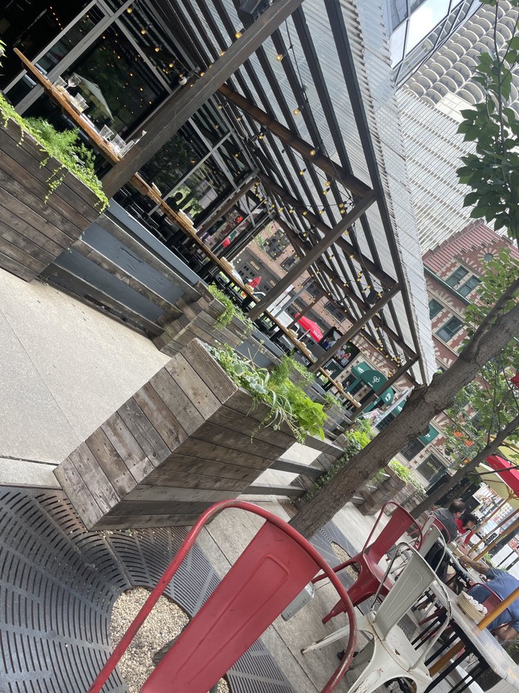 Parlor Pizza Bar - River North