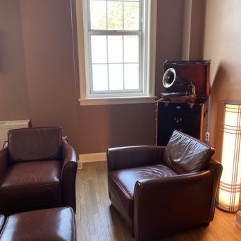 QC Spa - Music room - Massage Near Me - New York, New York QC Spa - Music room - Massage Near Me - New York, New York