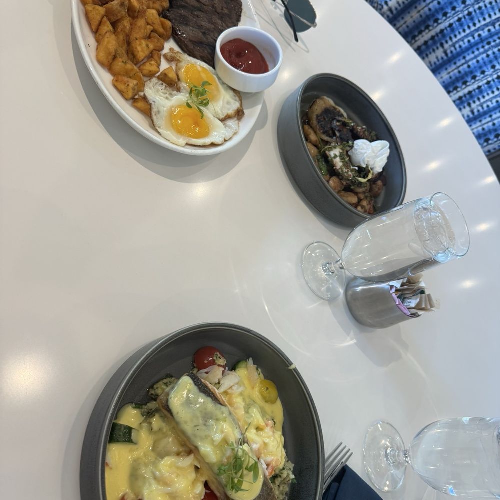 ARLO - Steak and eggs. Pulpo y Frijoles, Salmon Oscar - New American Near Me - San Diego, California ARLO - Steak and eggs. Pulpo y Frijoles, Salmon Oscar - New American Near Me - San Diego, California