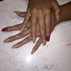 Lynn's Nail Salon - New full-set finished with matte touch.
