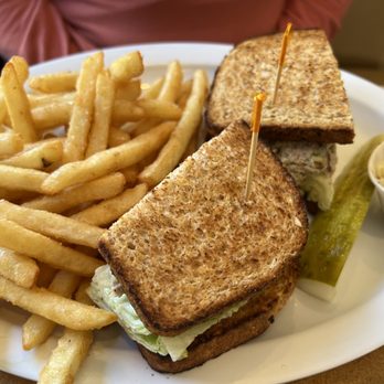 Stella's Diner - Tuna Salad Sandwich - Diners Near Me - Chicago, Illinois Stella's Diner - Tuna Salad Sandwich - Diners Near Me - Chicago, Illinois