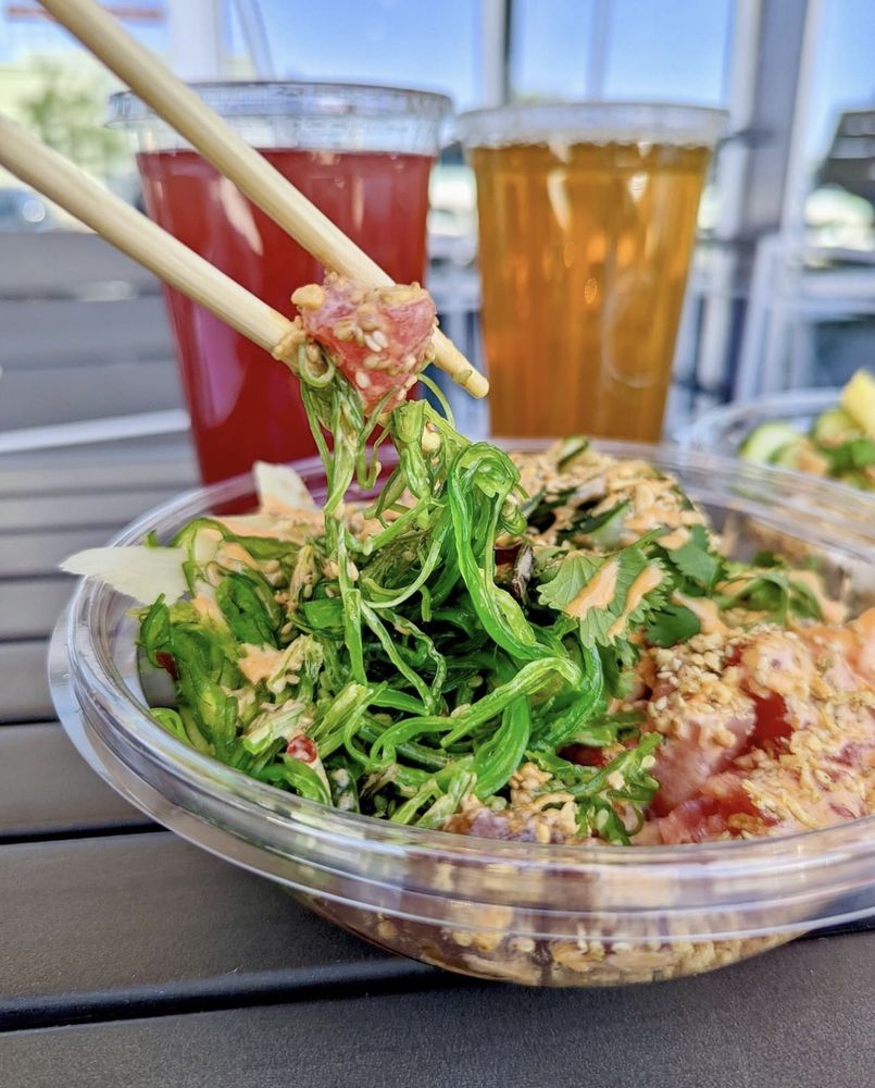 Koibito Poke - Warson Woods Logo