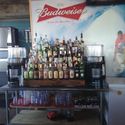 Mikel Mays Beachside Bar & Grill