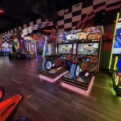 Boomers Irvine - Arcade games