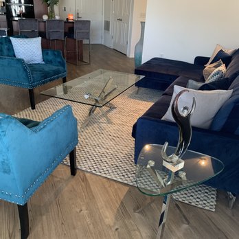 Salute - Zuri Furniture- Coffee Table & End Table - Italian Near Me - Hartford, Connecticut