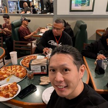 Round Table Pizza - Pizza Near Me - Encinitas, California Round Table Pizza - Pizza Near Me - Encinitas, California