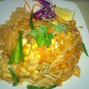 Krua Thai - Pad Thai with Chicken - Thai Near Me - Chula Vista, California