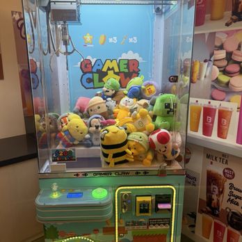 BesTeas Boba - claw machine - Bubble Tea Near Me - Norwalk, California BesTeas Boba - claw machine - Bubble Tea Near Me - Norwalk, California