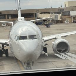 Flight 1939 just arrived gate in Phoenix.  Headed to Austin in a bit.