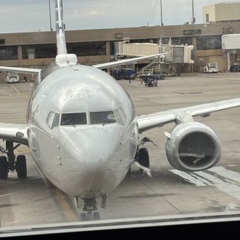 American Airlines - Flight 1939 just arrived gate in Phoenix.  Headed to Austin in a bit. - Airlines Near Me - Phoenix, Arizona