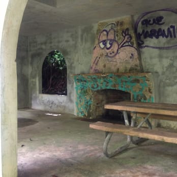 El Yunque Rainforest - Wish they would paint the graffiti :( - Hiking Near Me - Luquillo, Puerto Rico El Yunque Rainforest - Wish they would paint the graffiti :( - Hiking Near Me - Luquillo, Puerto Rico