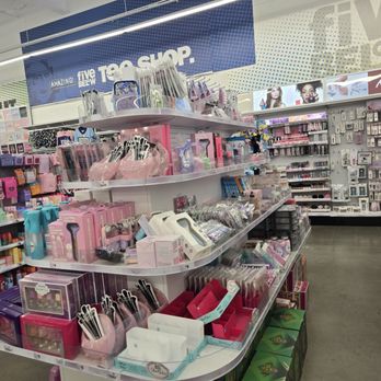 Five Below - Discount Store Near Me - Encinitas, California