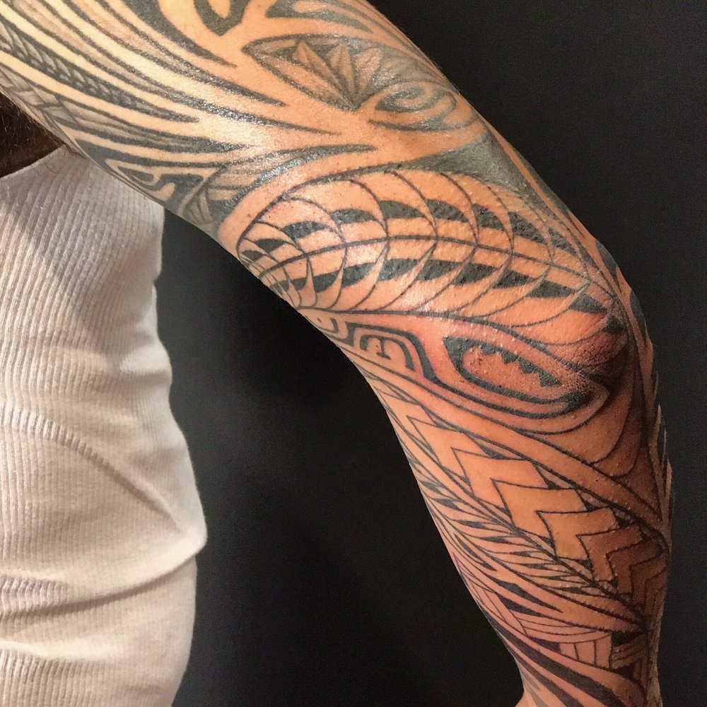 Islandtat Evolve - Bottom sleeve outline and black fill session. Shading will have to wait until next time. - Tattoo Near Me - Lemon Grove, California Islandtat Evolve - Bottom sleeve outline and black fill session. Shading will have to wait until next time. - Tattoo Near Me - Lemon Grove, California