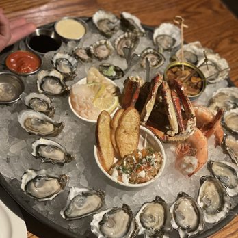Taylor Shellfish Farms - Sampler with an extra order of a shucker's dozen - Seafood Near Me - Seattle, Washington